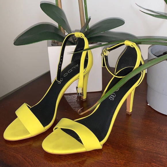 Open Toe Sandal Heels - Picture 1 of 5